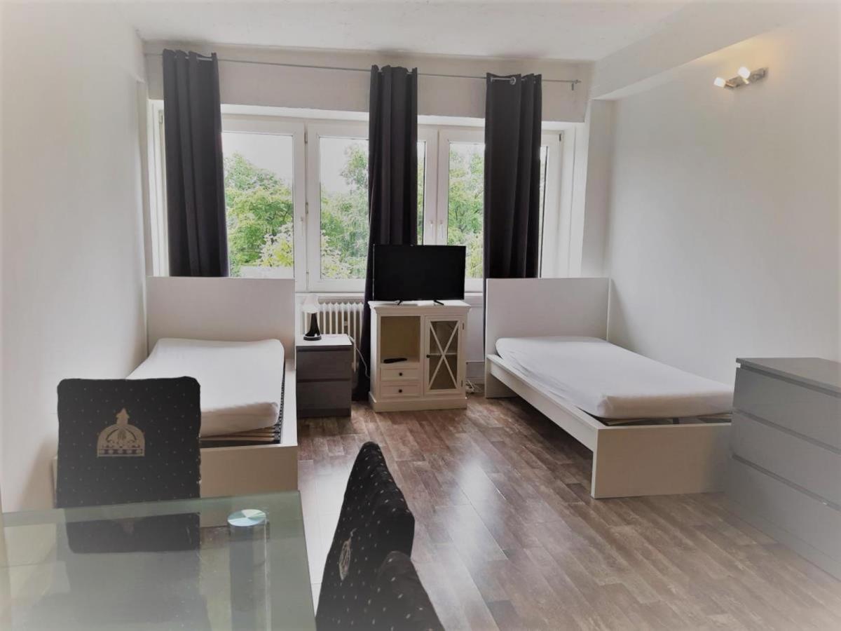Mehrbett-Apartment 6 Citynah, Einfache Ausstattung Hamburg Bagian luar foto